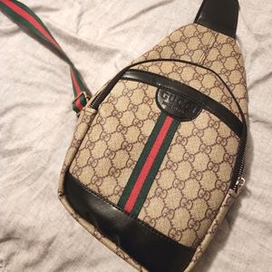 Gucci Unisex Sling messenger bag - Serious offers only.